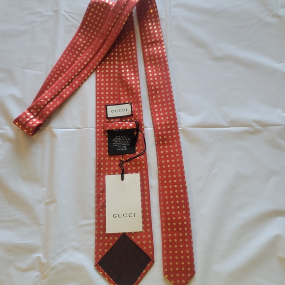 Gucci "Guccy" Silk Red Tie Embroidered w/ Gold Stars - Picture 2 of 2